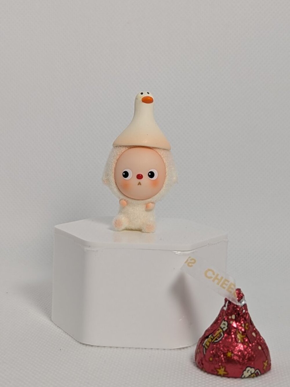 SOOYA STUDIOS The First Sitting Series Beans - Swan Emo - Picture 2 of 4